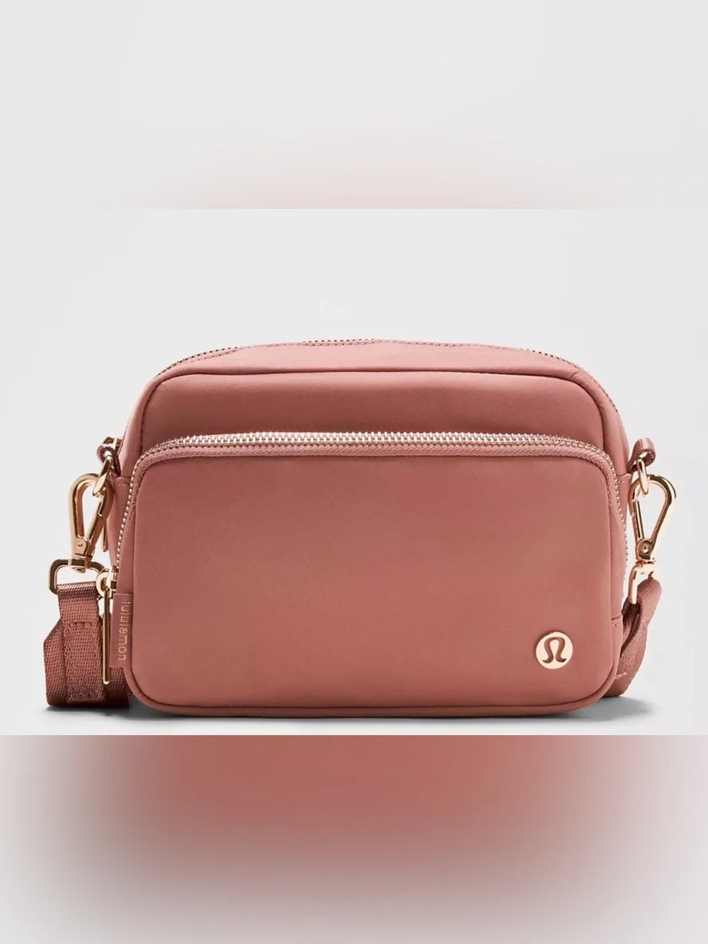 Lululemon Everywhere Crossbody Bag 2L - Picture 1 of 7